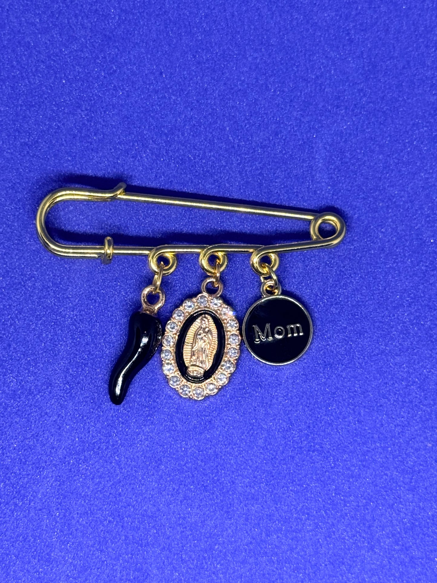 Black mom pin