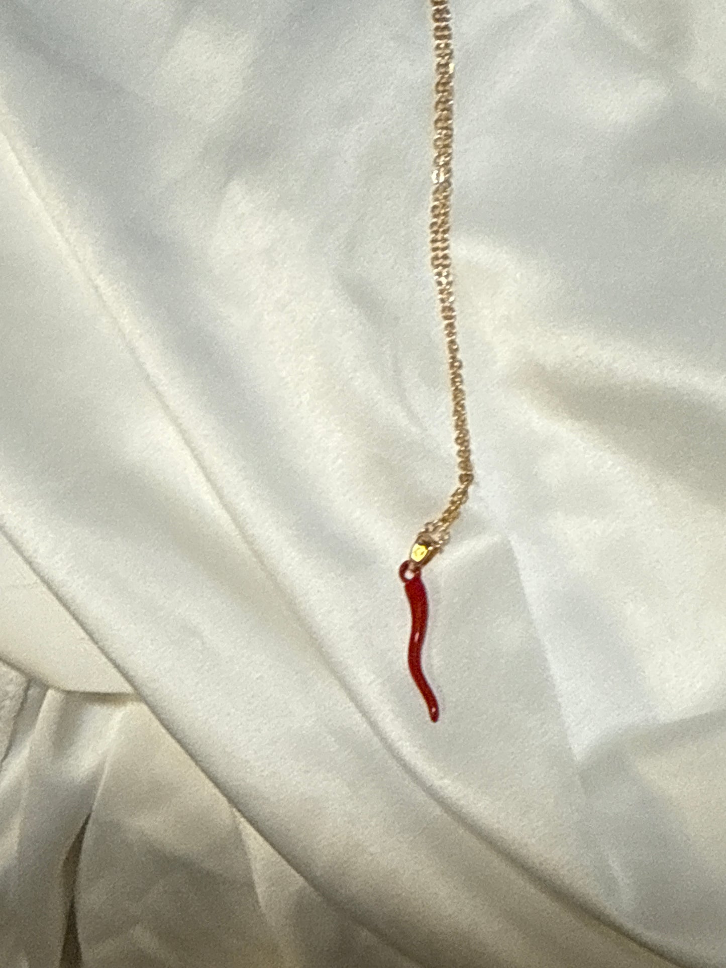 Slim Italian horn chain