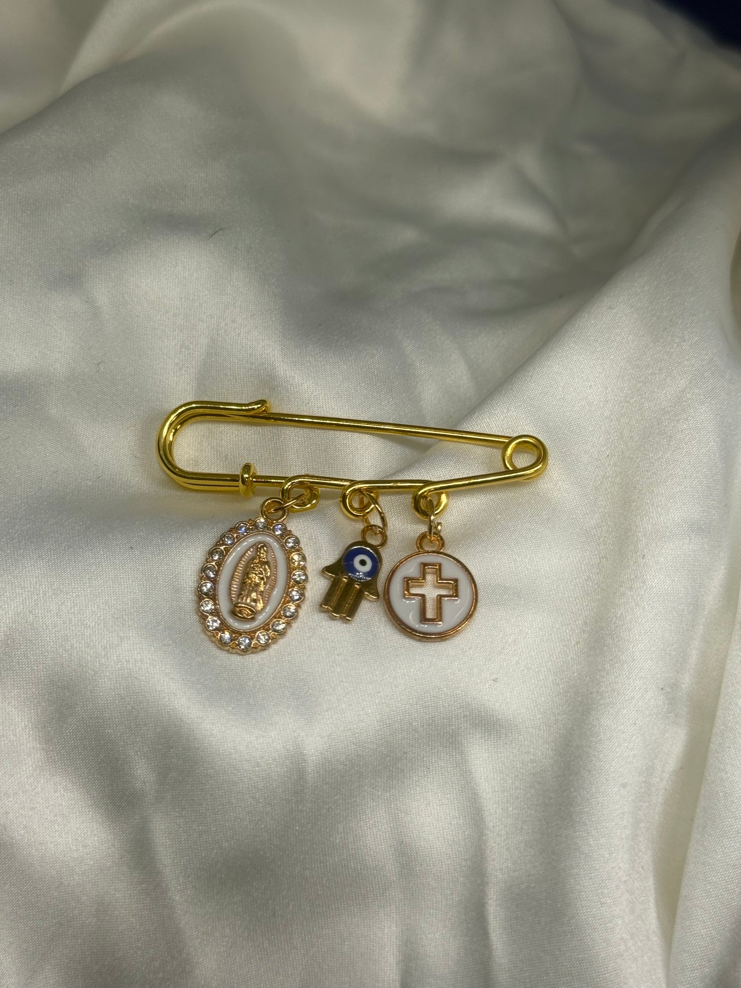 Gorgeous protection pin