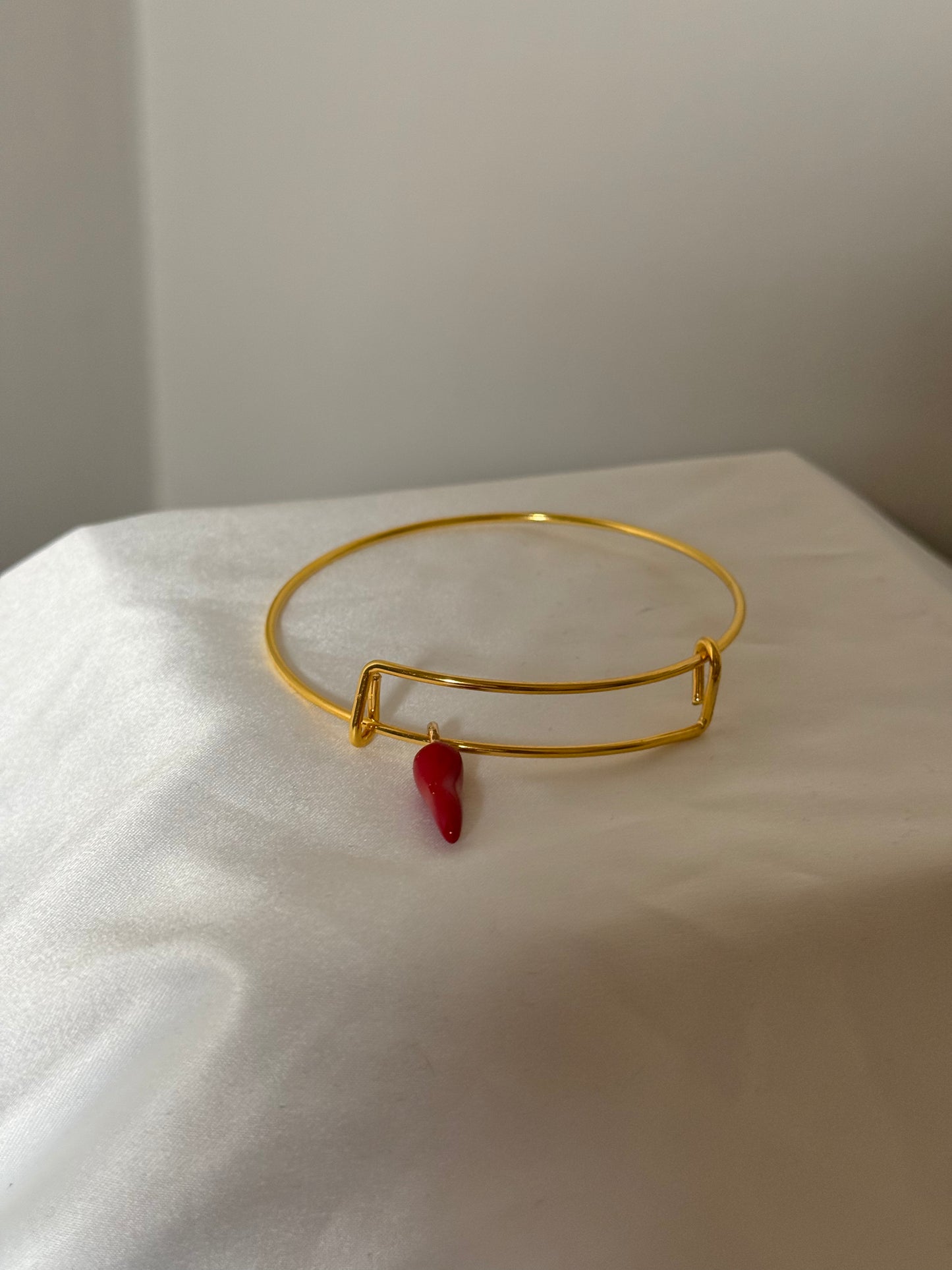 Bangle horn bracelet