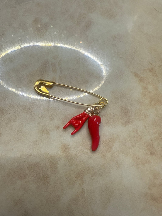 Garment pin