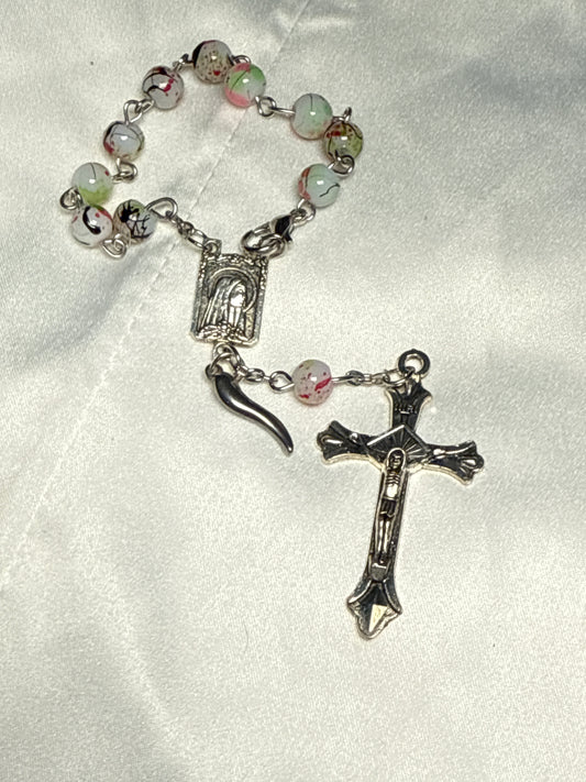 Car rosary with Italian horn