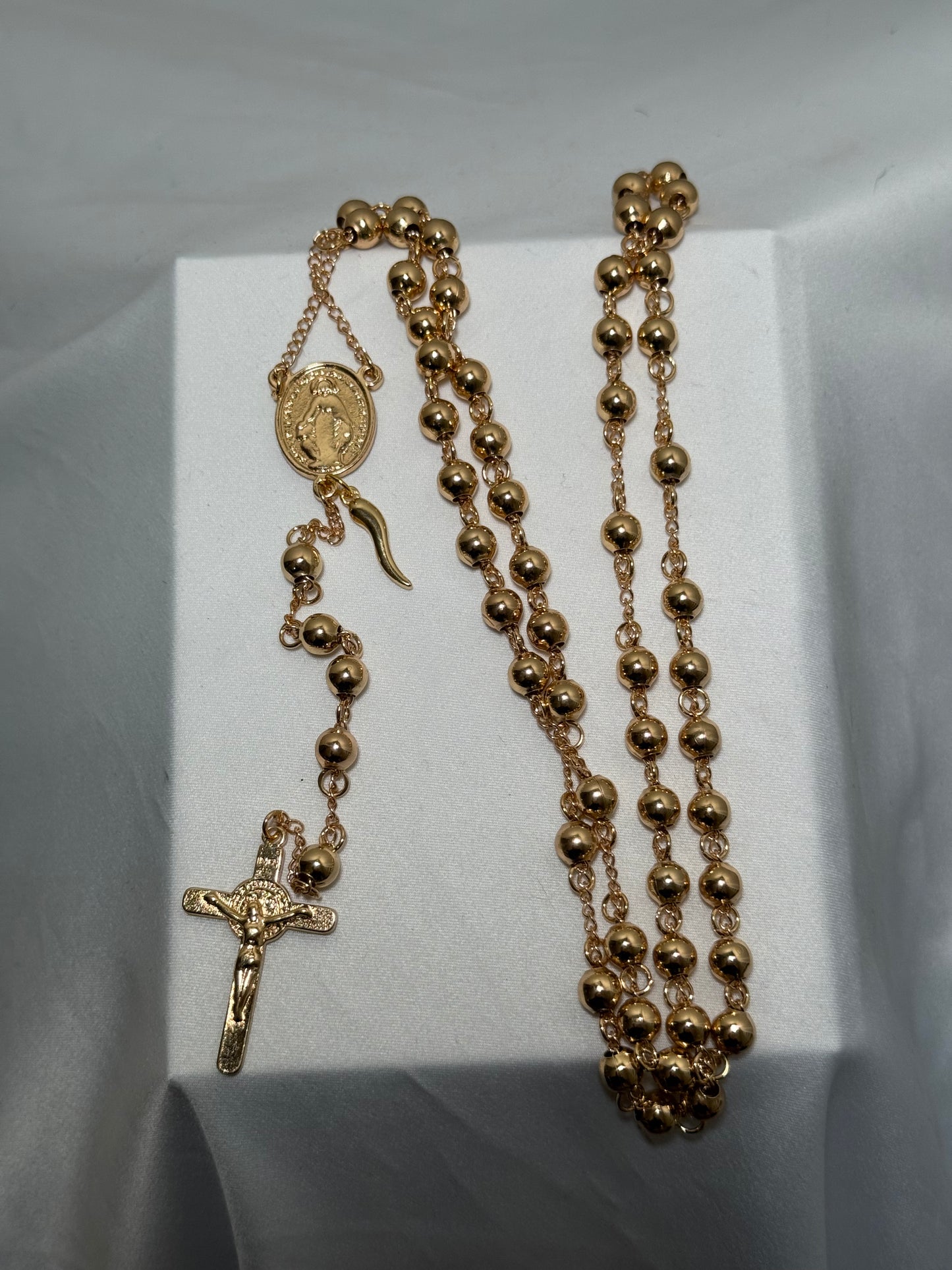 Gold rosary with Italian horn