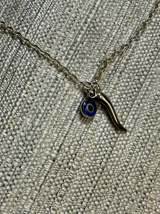Silver necklace with Italian silver horn and evil eye